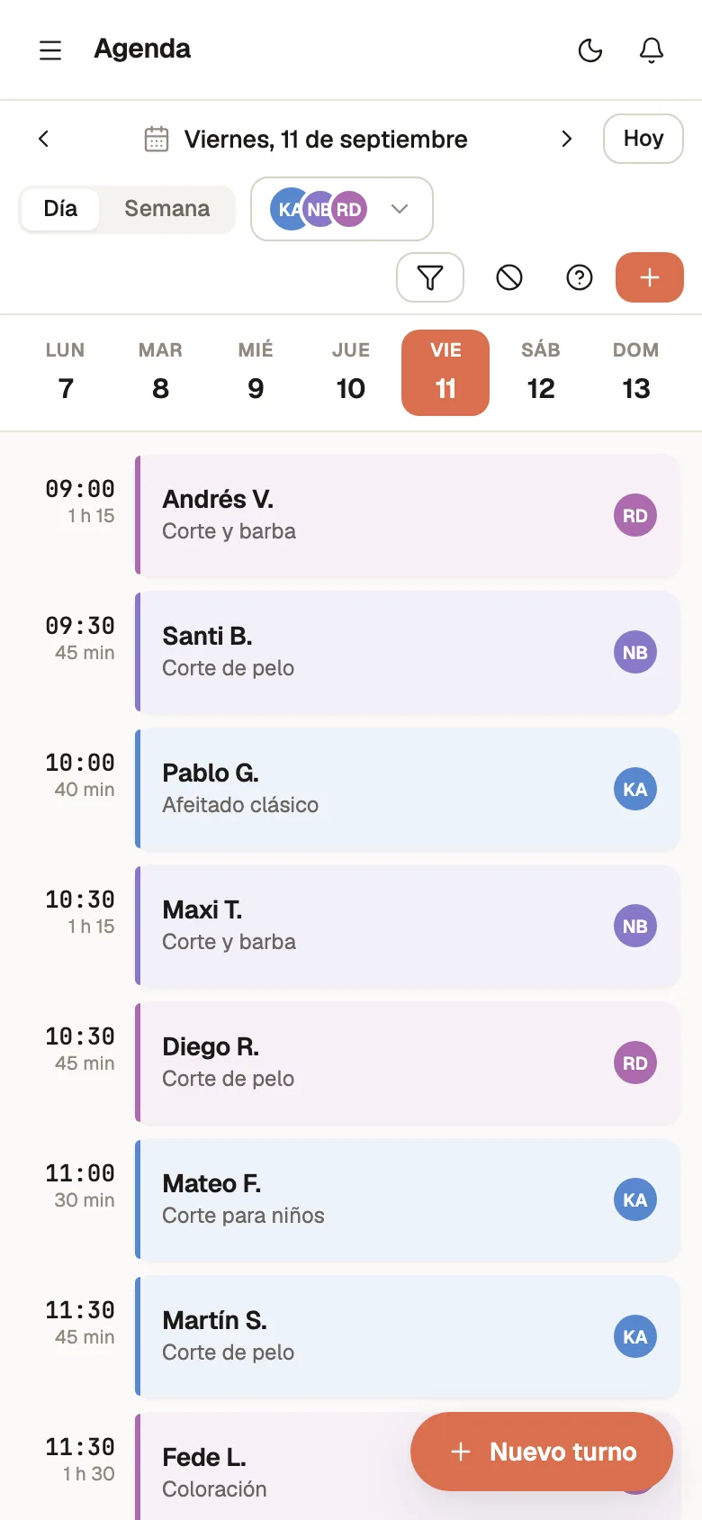 Agenda del día de Sajonia Barber Club con los turnos de sus tres barberos